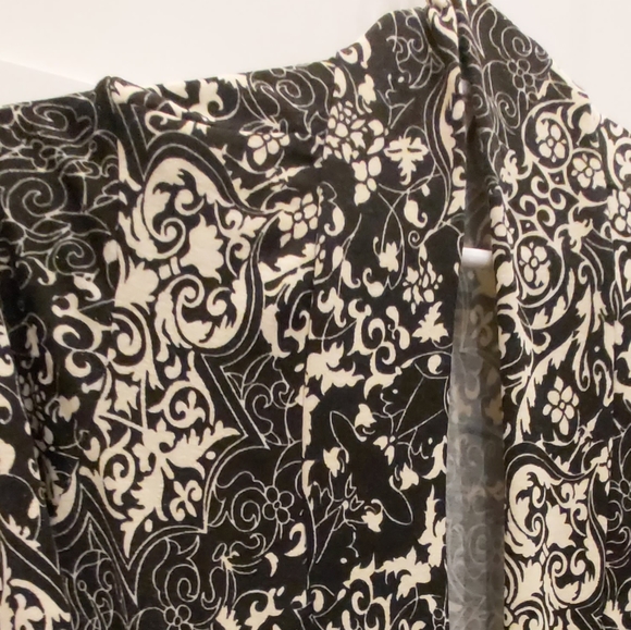 Pretty Young Thing duster/ sweater - Picture 5 of 10